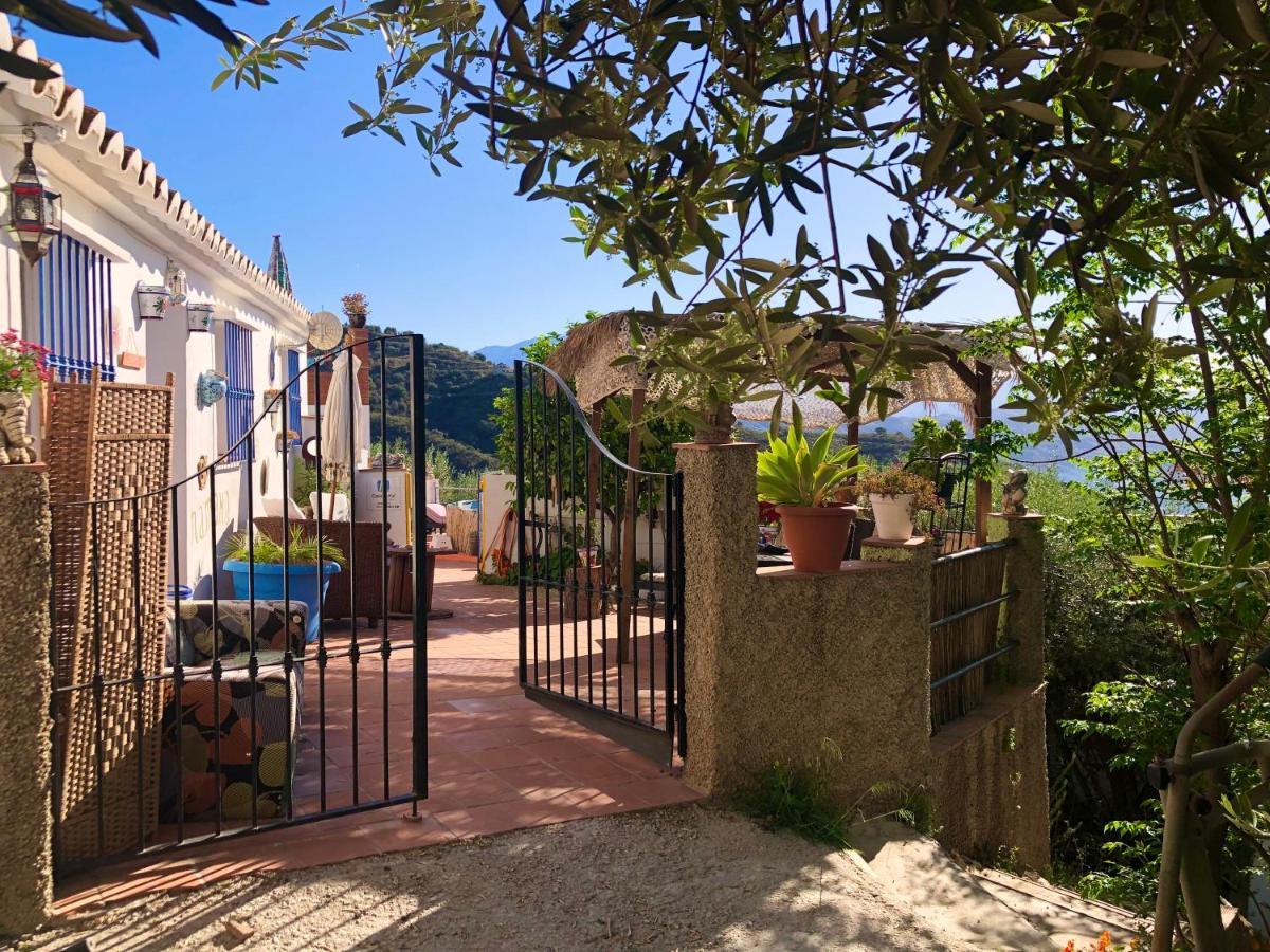 Casa Ganesha Villa Comares Bagian luar foto